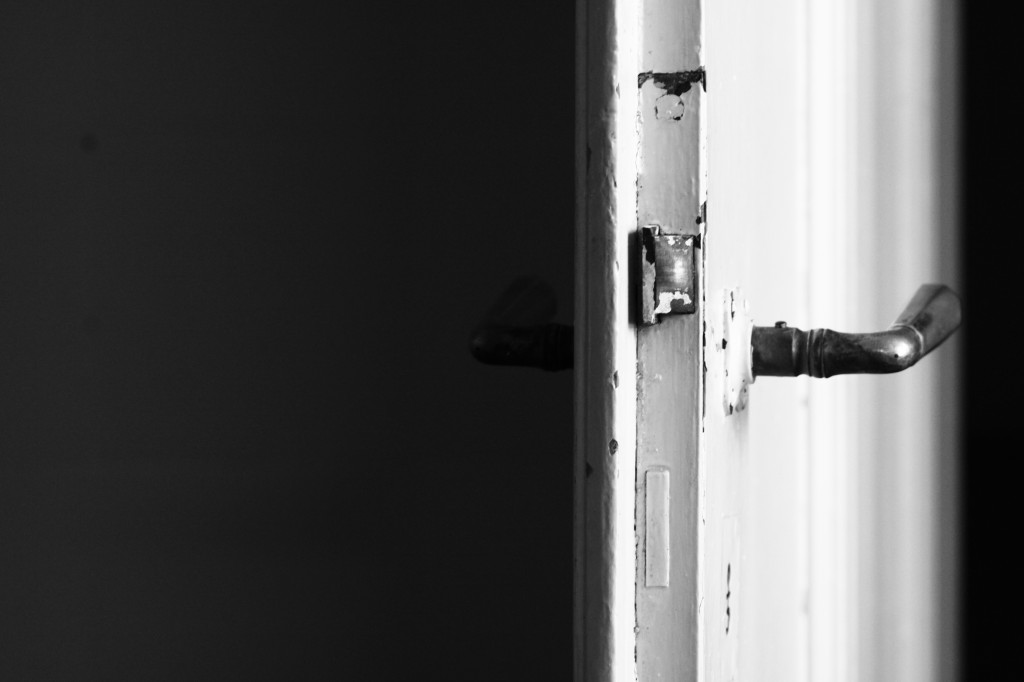 porte béante