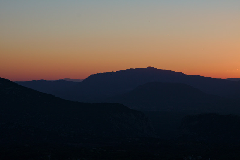 coucher de soleil sur les montagnes de Dorgali