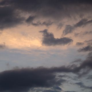 En train de charger...